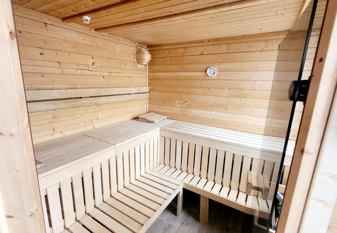 Seehaus Pippa Mit Sauna And Whirlpool Direkt Am See Mucheln Exterior foto