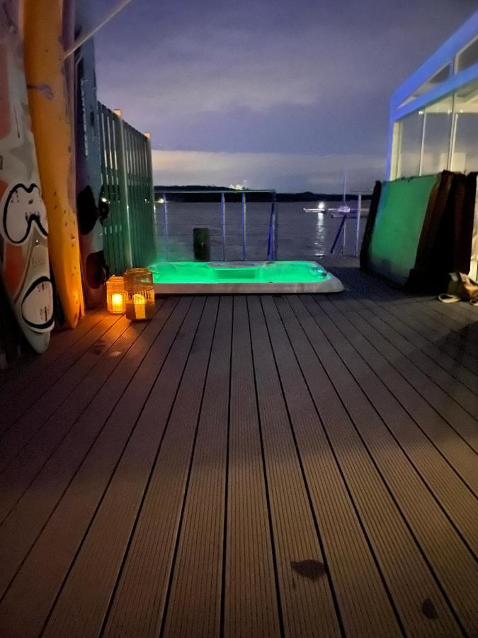 Seehaus Pippa Mit Sauna And Whirlpool Direkt Am See Mucheln Exterior foto