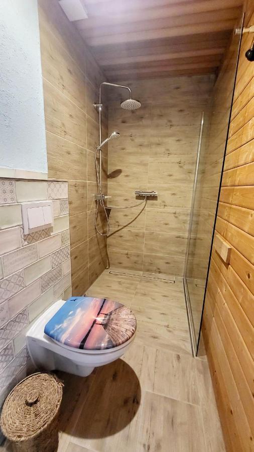 Seehaus Pippa Mit Sauna And Whirlpool Direkt Am See Mucheln Exterior foto